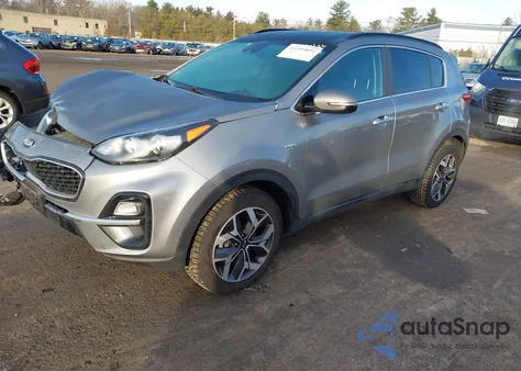2021 Kia Sportage Ex z USA, uszkodzony, nr VIN KNDPNCACXM7848510